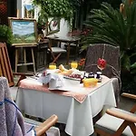 Frühstückspension Fonagy Es Walter Vendeg- Es Borhaz Vác