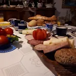 Fonagy Es Walter Vendeg- Es Borhaz Frühstückspension