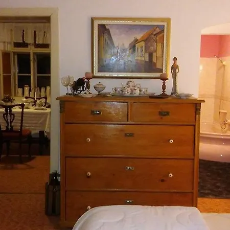 Fonagy Es Walter Vendeg- Es Borhaz Bed & Breakfast Vac