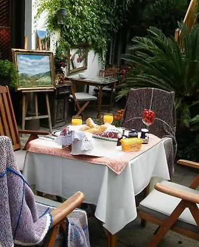 Couette-café Fónagy és Walter Vendég- és Borház Vác